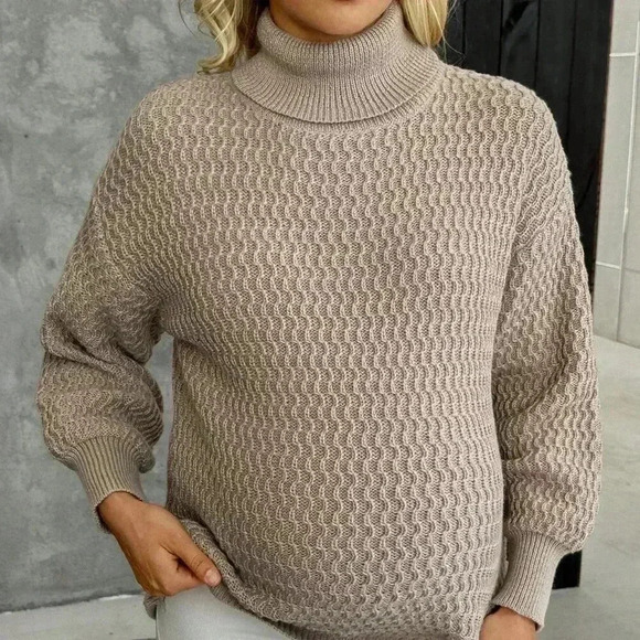 Khaki Casual Women's Retro Turtleneck Sweater with Patterned Design - Picture 4 of 4